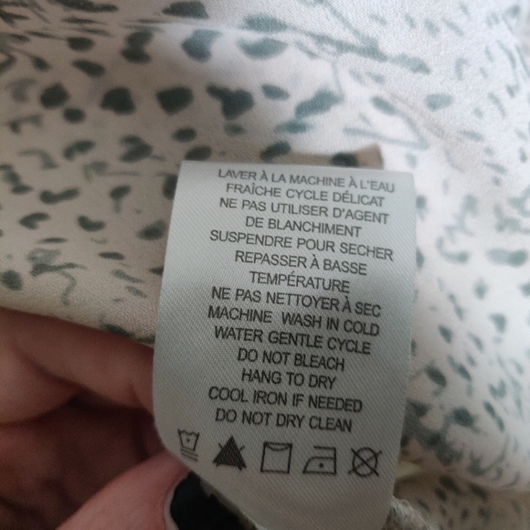 ⭐Dalia | Contemporary Animal Print Blouse Pink - Picture 3 of 6